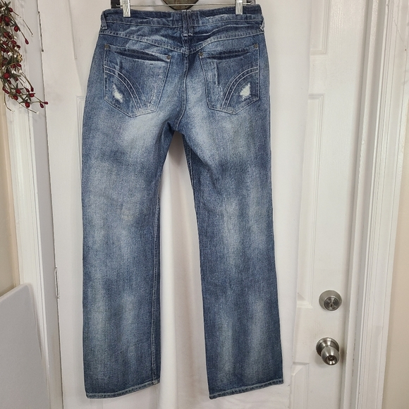 American Rag Woman's Distressed Junior's Denim Blue Jeans, Size: 11 Color: Blue - Picture 13 of 16